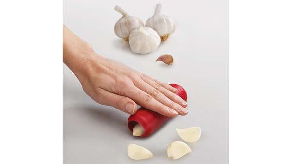 Duo Silicone Garlic Peeler By Joseph Joseph
