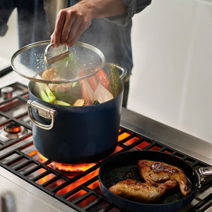 Joseph Joseph  Non-Stick Deep Pot with Lid