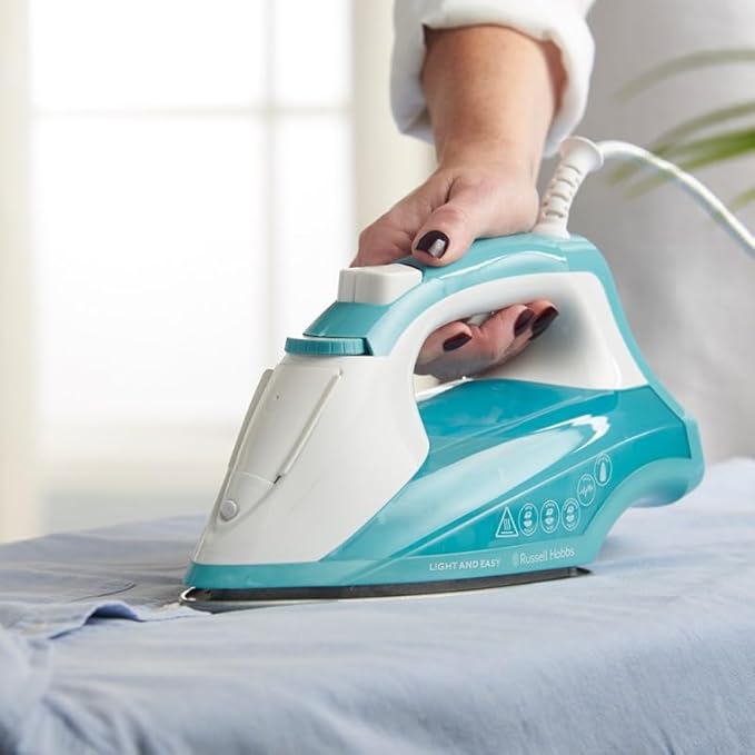 Russell Hobbs 2400W Mint & White Steam Iron