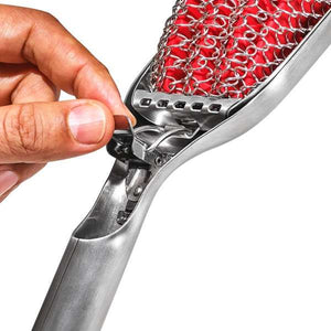 COILED GRILL BRUSH WITH REPLACEABLE HEAD by OXO