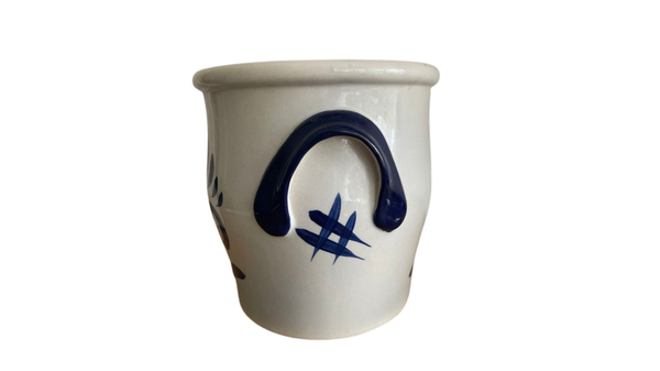 Ceramic pot blue and white