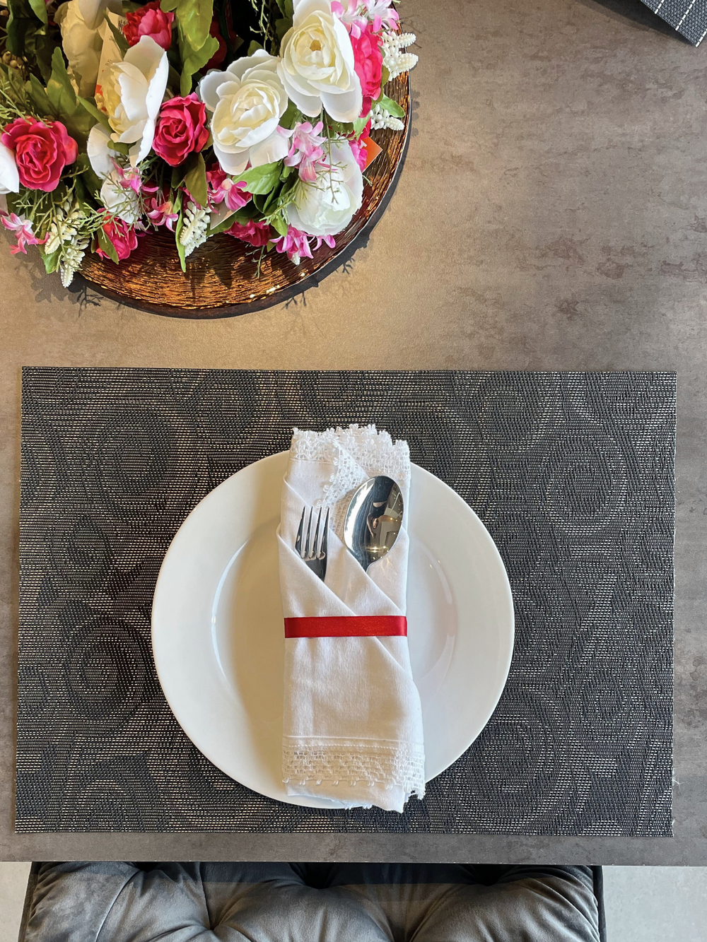 Table Placement Black and Grey Spirals - 35x50cm