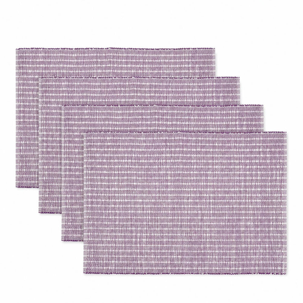 Enhance your dining table with the Globus Soupla Purple placemat set. Includes 4 woven polypropylene placemats measuring 33 × 48 cm, perfect for protecting surfaces while adding a stylish touch to everyday and formal dining.