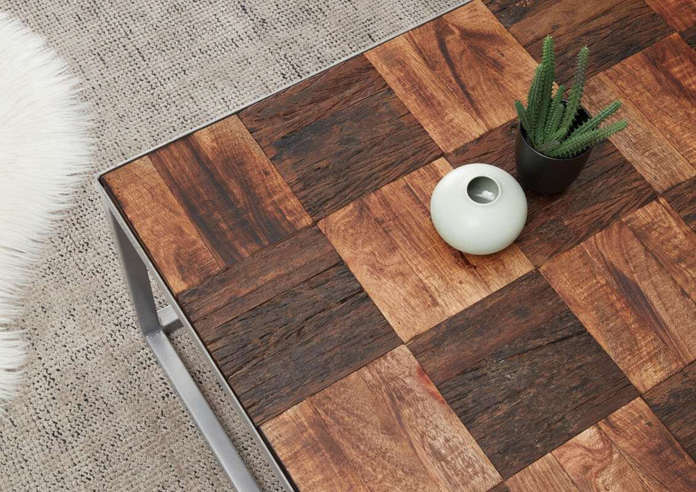 Coffee table in solid mango by Binto