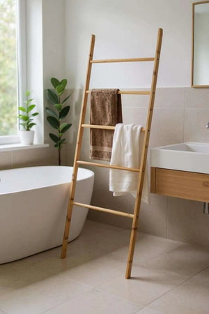 Wenko Nori Bamboo Towel Ladder – Freestanding 5-Rail Storage Rack