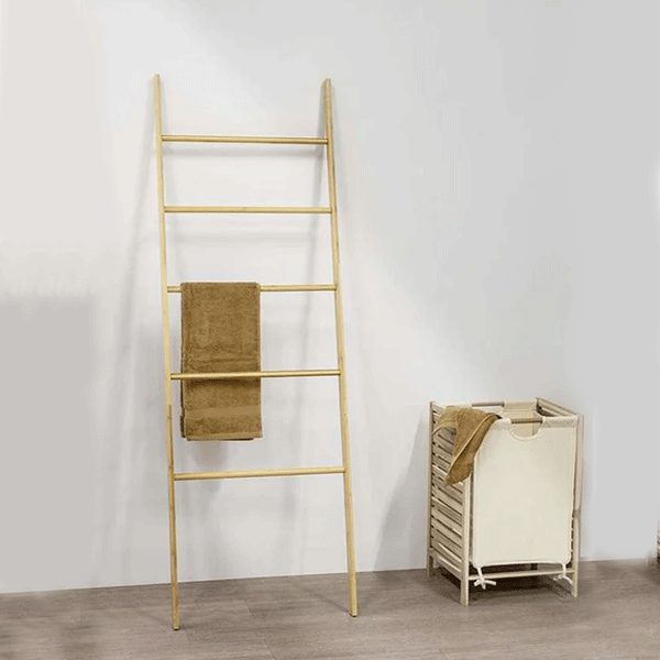 Wenko Nori Bamboo Towel Ladder – Freestanding 5-Rail Storage Rack
